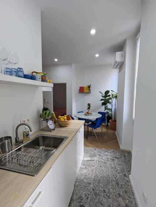 Apartamento T2 Cosy Avec Terrasse Et Parking Marsella Exterior foto